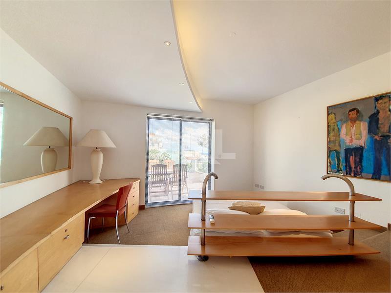 Penthouse in Sliema To Rent