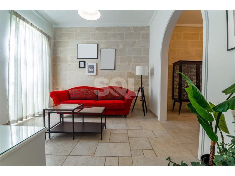 Semi-Detached Villa in Attard To Rent