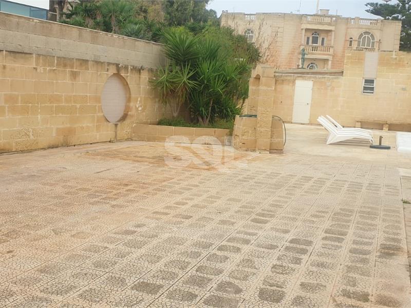 Bungalow in Marsascala To Rent