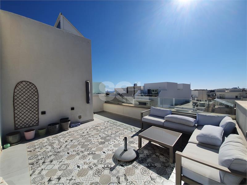 Penthouse in Ta' L-Ibrag To Rent