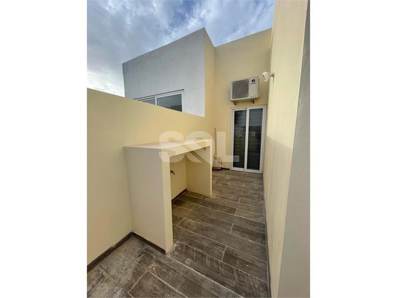 Penthouse in Santa Venera To Rent