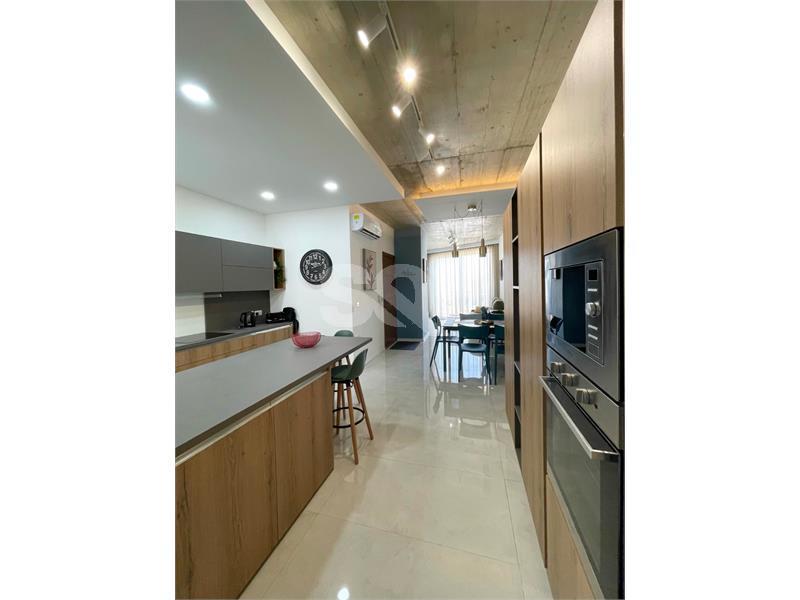 Penthouse in Santa Venera To Rent