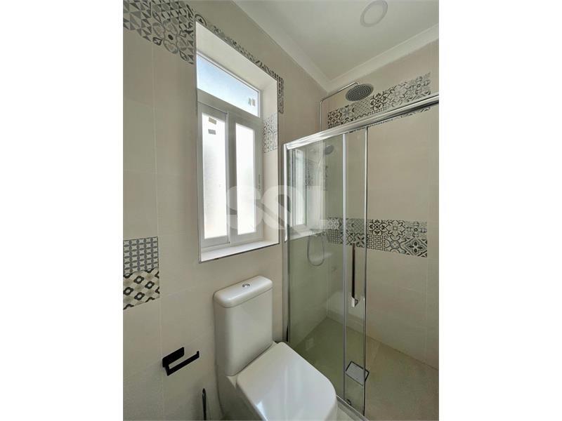 Penthouse in Santa Venera To Rent