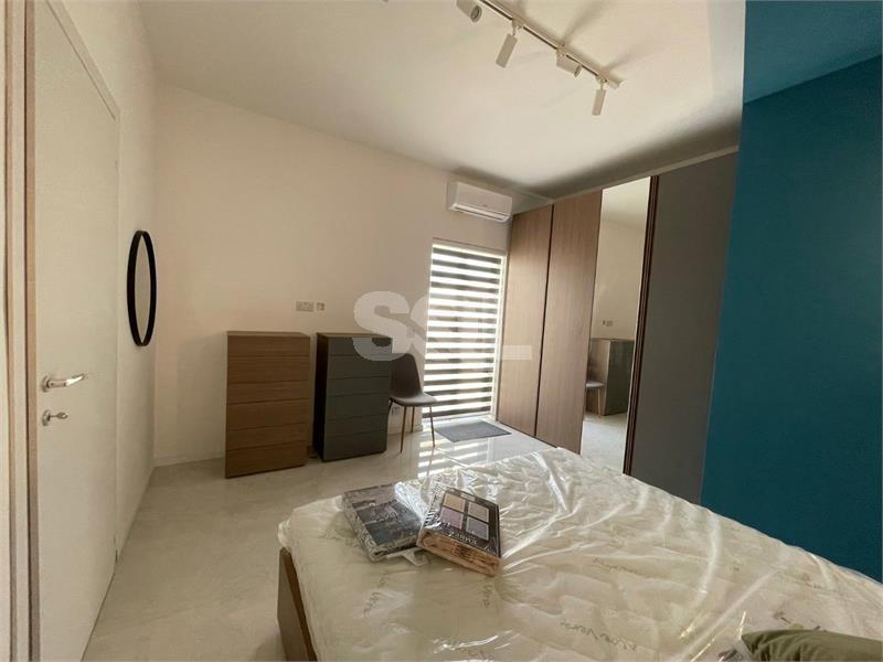 Penthouse in Santa Venera To Rent