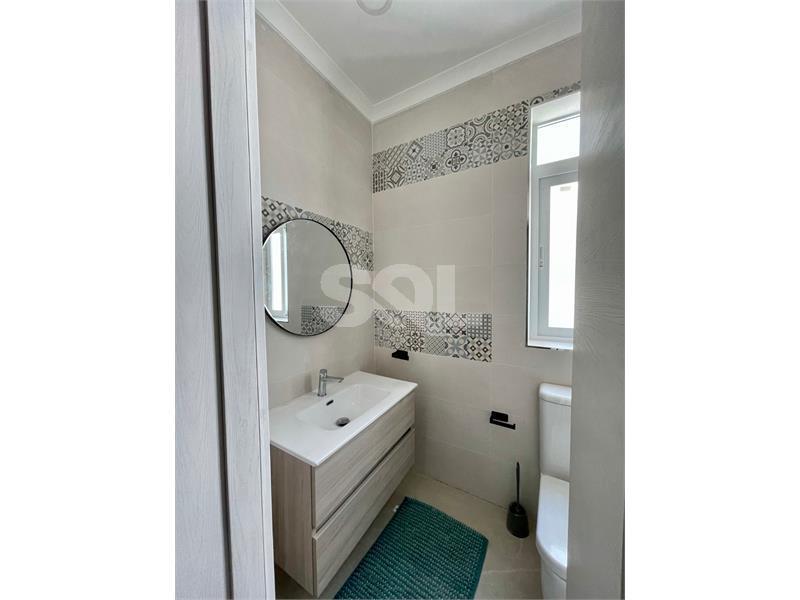 Penthouse in Santa Venera To Rent