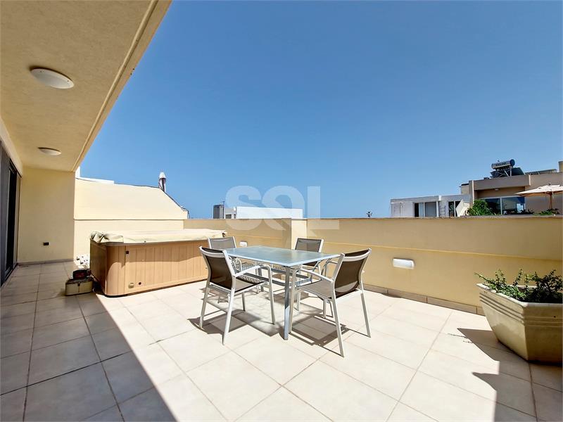 Penthouse in Ta' L-Ibrag To Rent