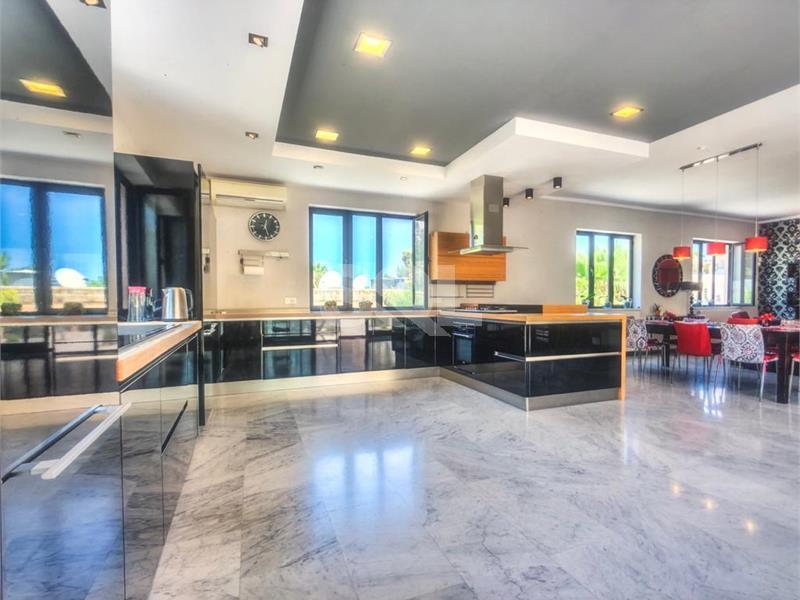 Villa in Mellieha To Rent