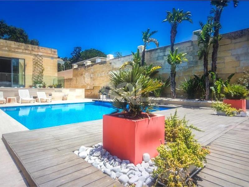 Villa in Mellieha To Rent