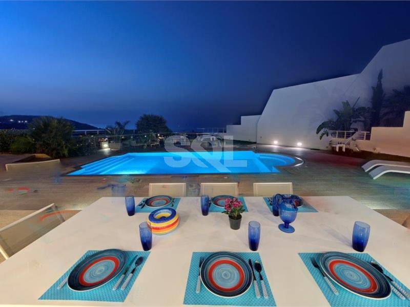 Detached Villa in Bahar ic-Caghaq To Rent