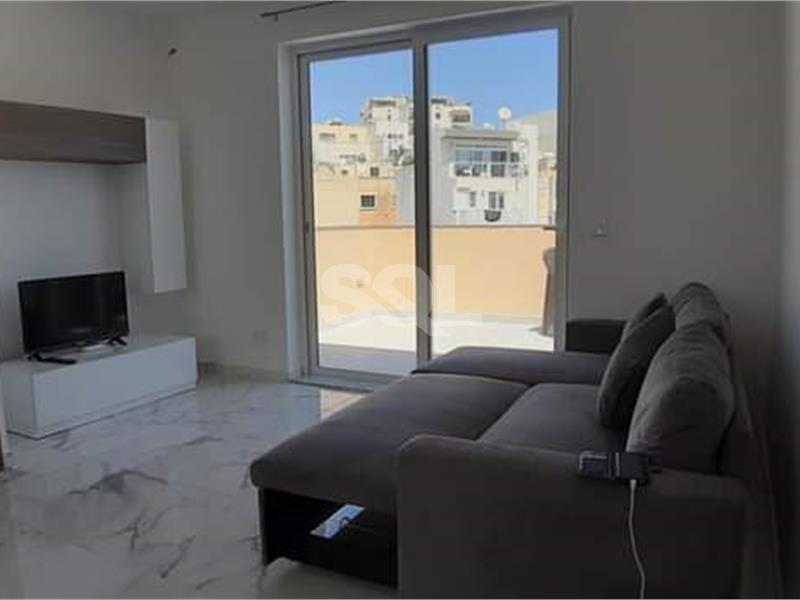 Penthouse in Gzira To Rent