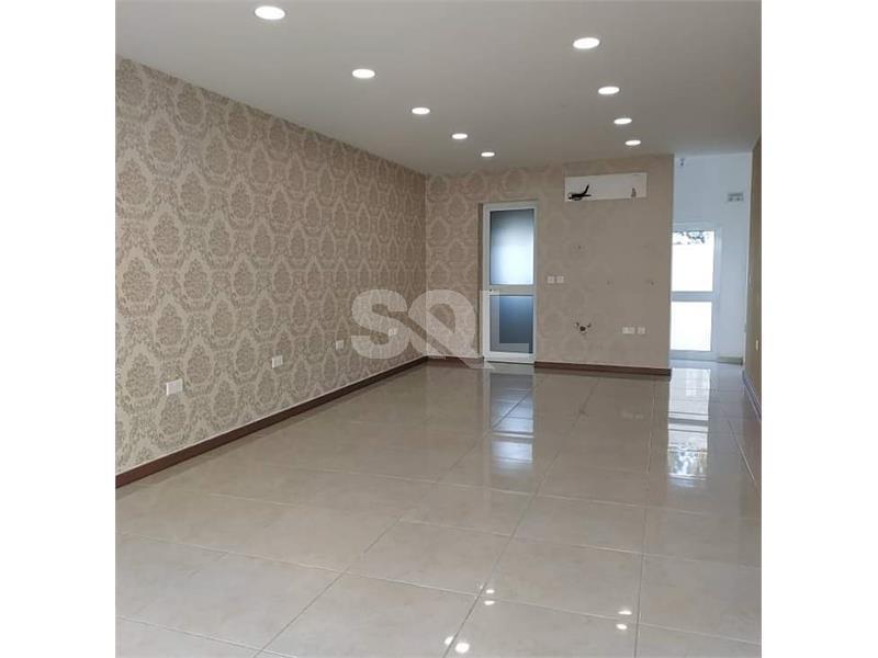 Office in Fgura To Rent