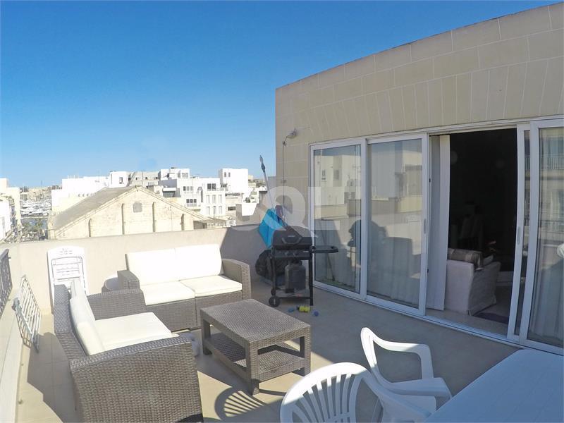 Penthouse in Gzira To Rent