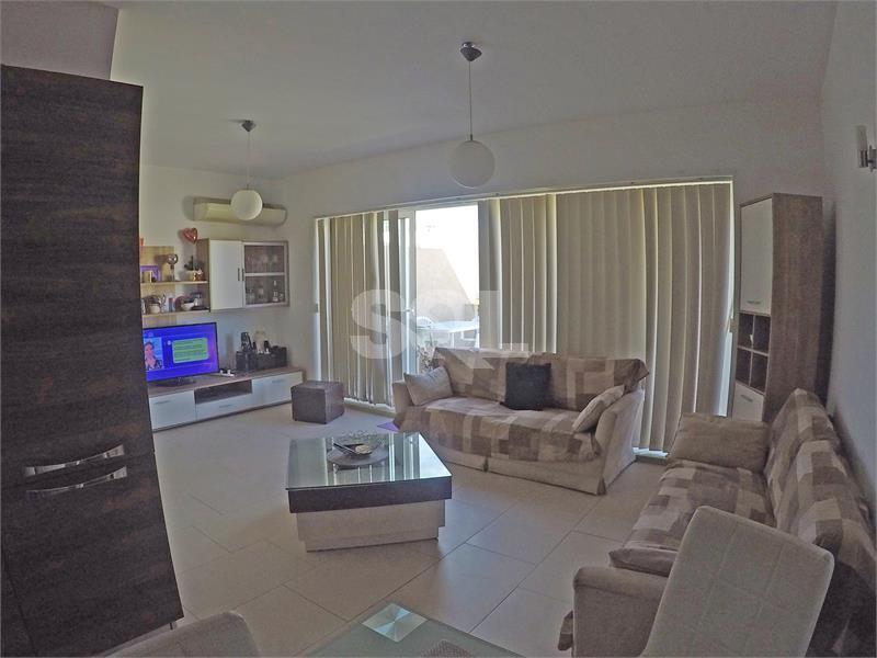 Penthouse in Gzira To Rent