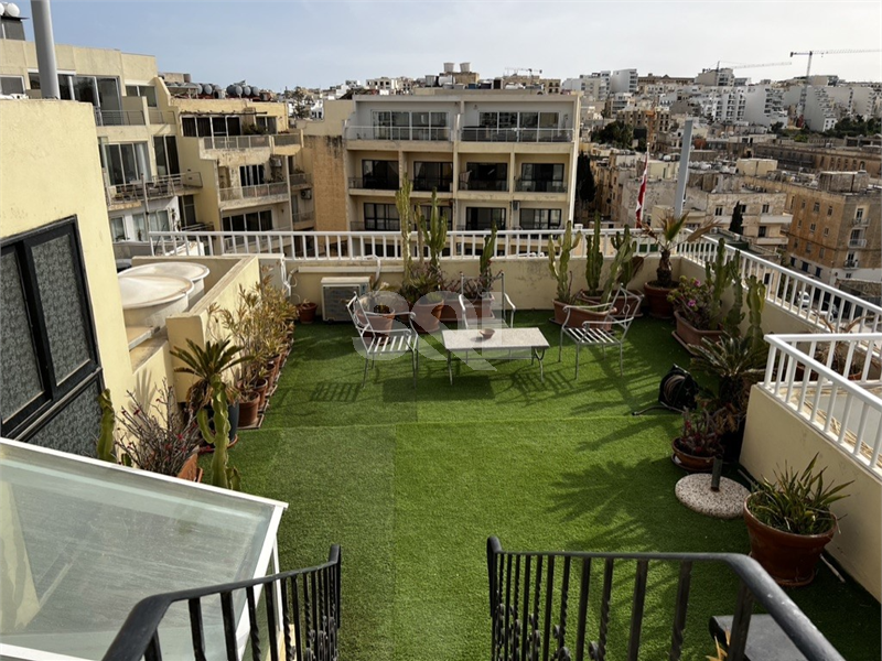 Penthouse in Sliema To Rent