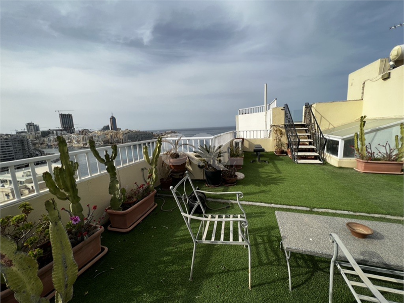 Penthouse in Sliema To Rent