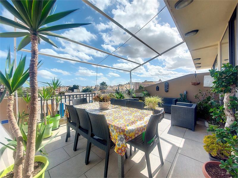 Duplex Penthouse in Fleur De Lys For Sale