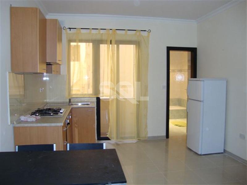 Apartment in Qawra To Rent