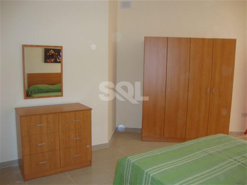 Apartment in Qawra To Rent