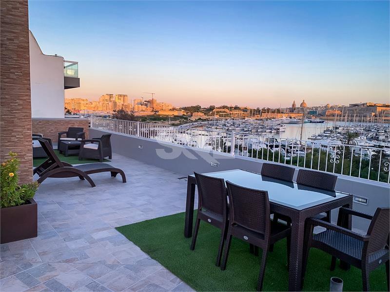 Penthouse in Gzira To Rent