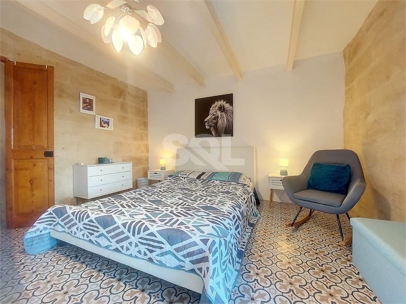 Duplex Apartment in Valletta To Rent