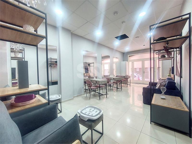 Ground Floor Retail/Catering in Sliema To Rent