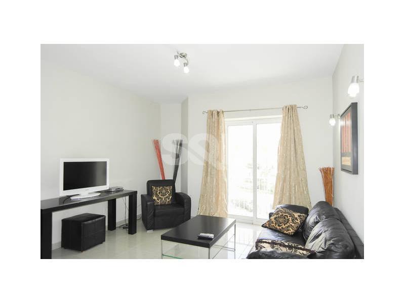 Apartment in Paceville To Rent