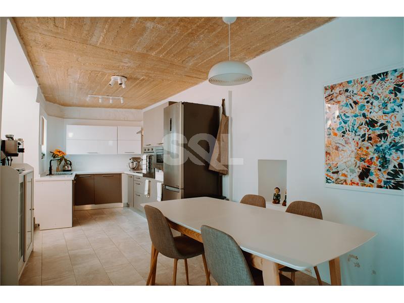 Townhouse in Mosta To Rent