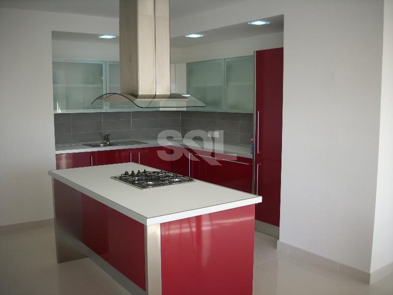 Penthouse in Ta' L-Ibrag To Rent