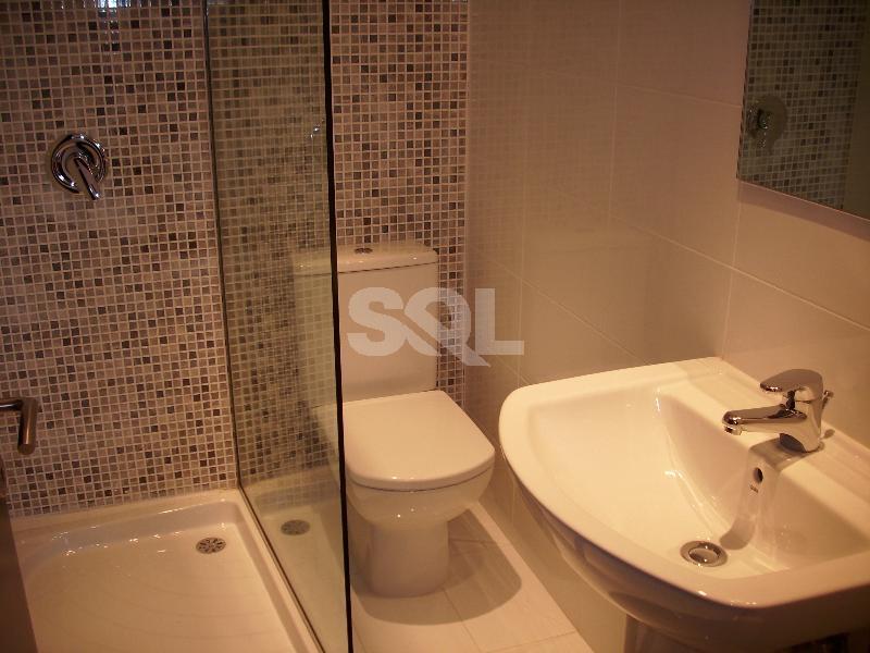 Penthouse in Ta' L-Ibrag To Rent