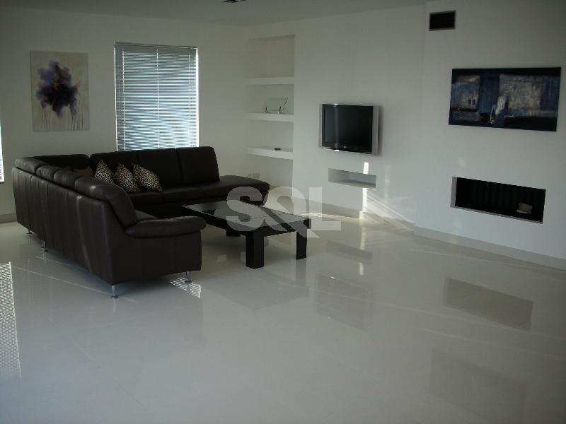 Penthouse in Ta' L-Ibrag To Rent