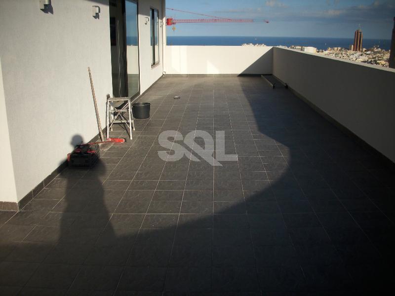 Penthouse in Ta' L-Ibrag To Rent