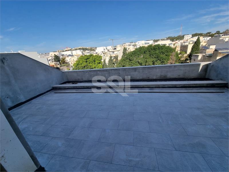 Penthouse in Iklin For Sale