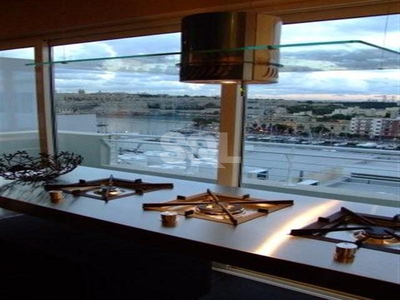 Penthouse in Ta' Xbiex To Rent