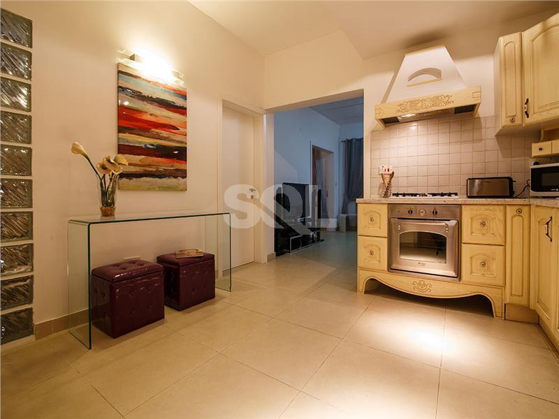 Apartment in Valletta To Rent