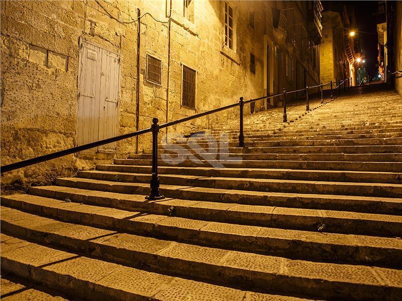 Apartment in Valletta To Rent