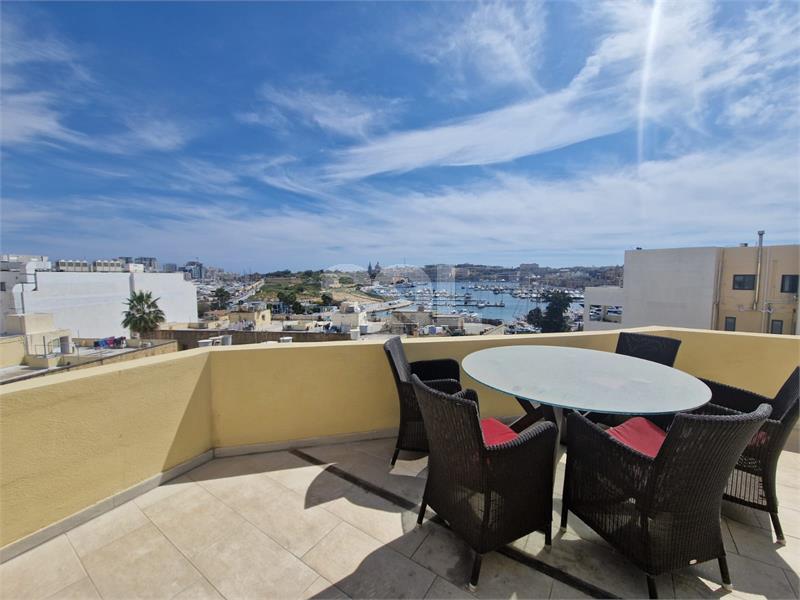 Penthouse in Gzira To Rent