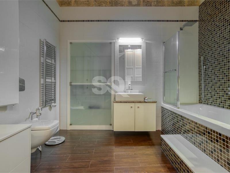 Palazzo in Zejtun To Rent