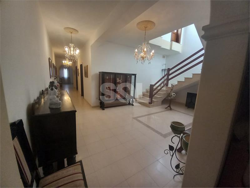 Duplex Maisonette in Santa Venera To Rent