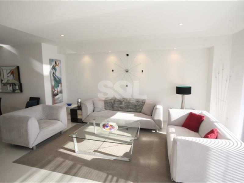 Penthouse in Swieqi To Rent