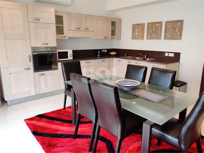 Apartment in Santa Venera To Rent