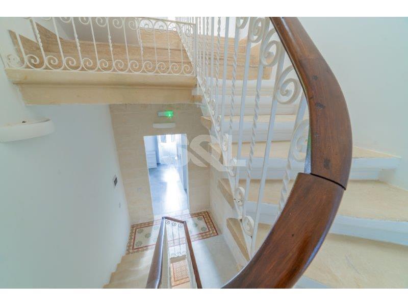 Townhouse in Sliema To Rent