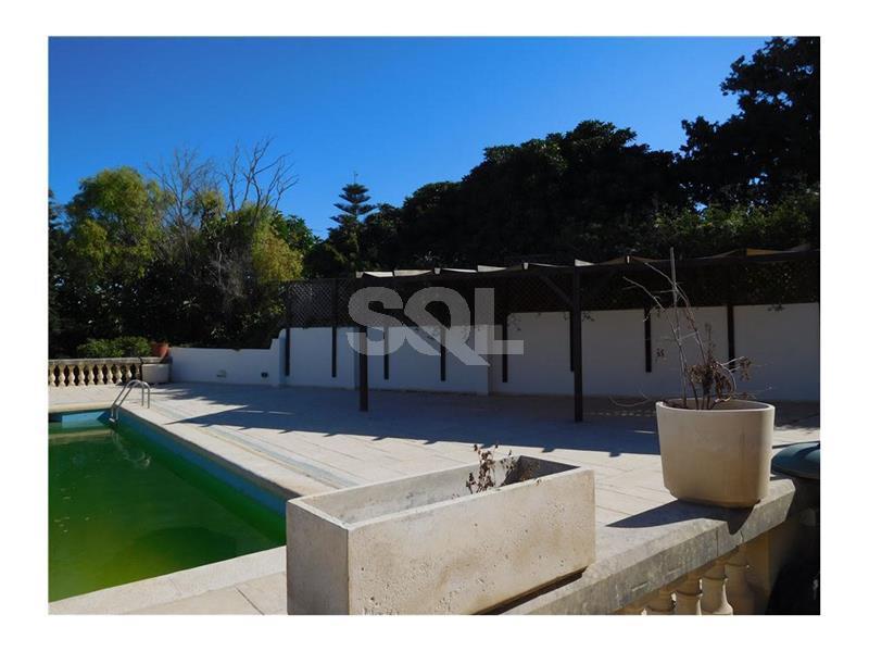 Detached Bungalow in San Pawl Tat-Targa To Rent