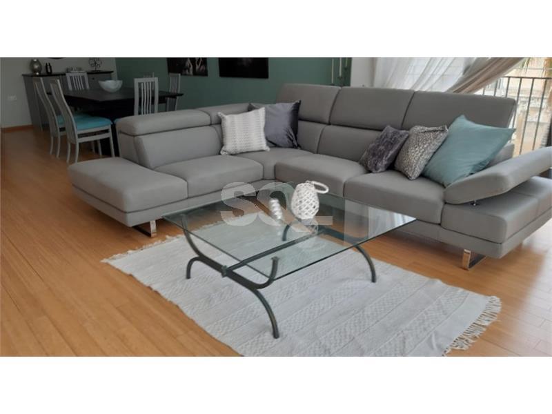 Duplex Penthouse in Sliema To Rent