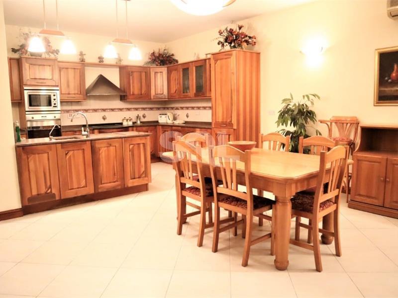 Apartment in Portomaso To Rent