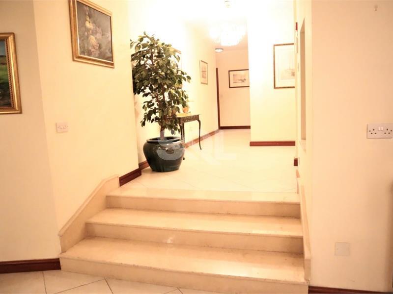 Apartment in Portomaso To Rent