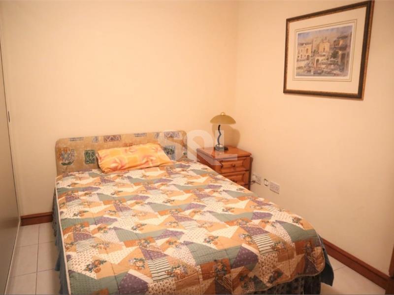 Apartment in Portomaso To Rent