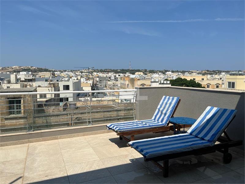 Penthouse in Balzan To Rent