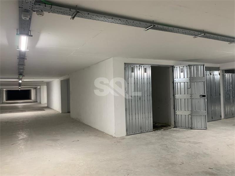 Garage in Qawra For Sale