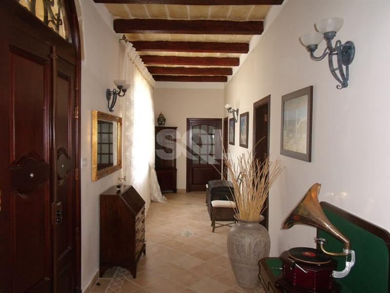 Detached Villa in Bidnija To Rent