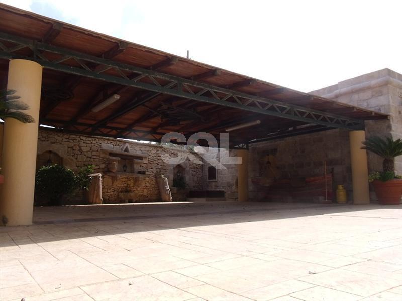 Detached Villa in Bidnija To Rent